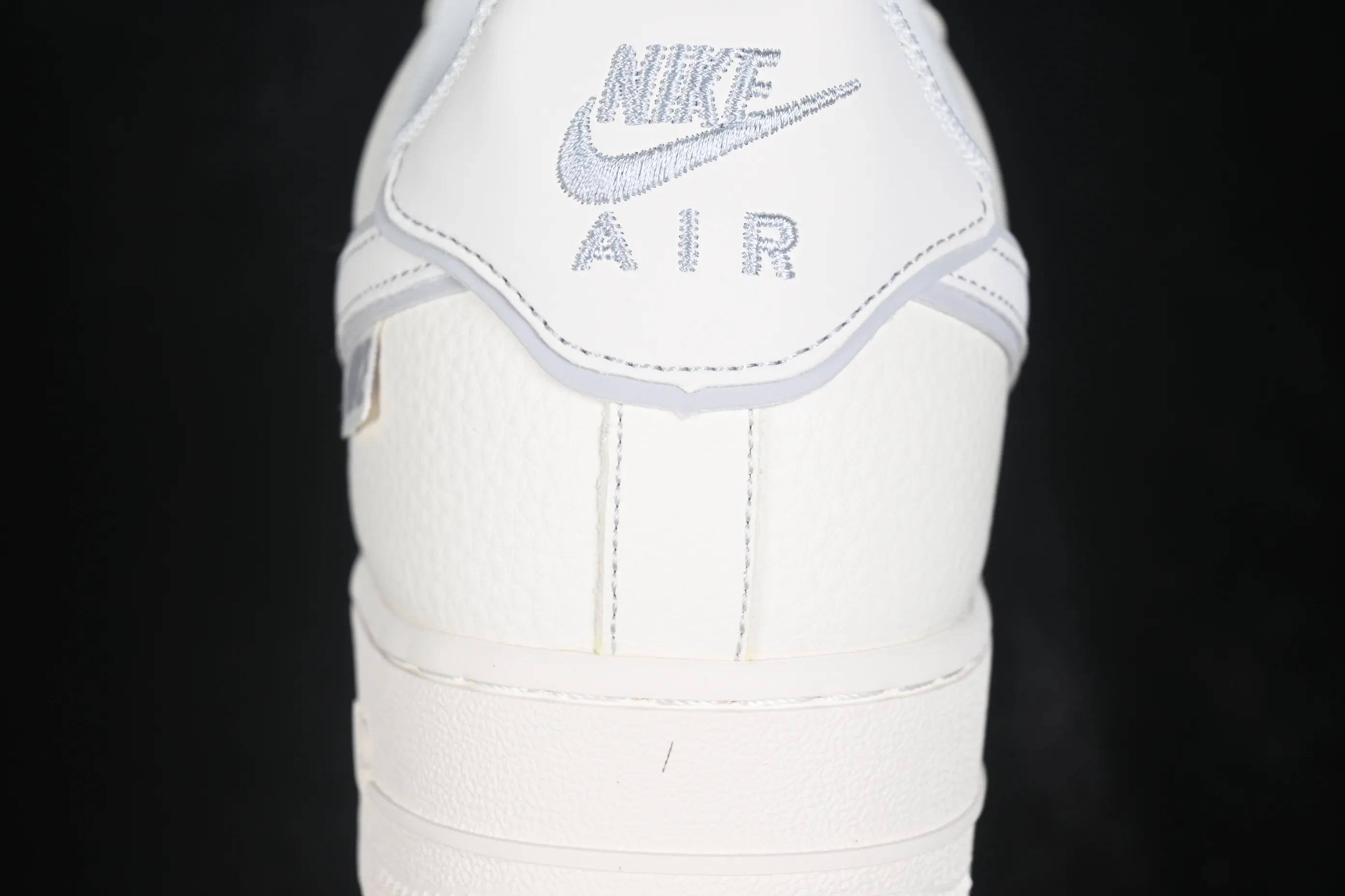 All categories Nk Air Force 1 Air Force series Nk Air Force 1 Low Air Force low-top Nike Air Force 1'07 Low joint model Air Force 1 low-top casual sneakers DN9688-120